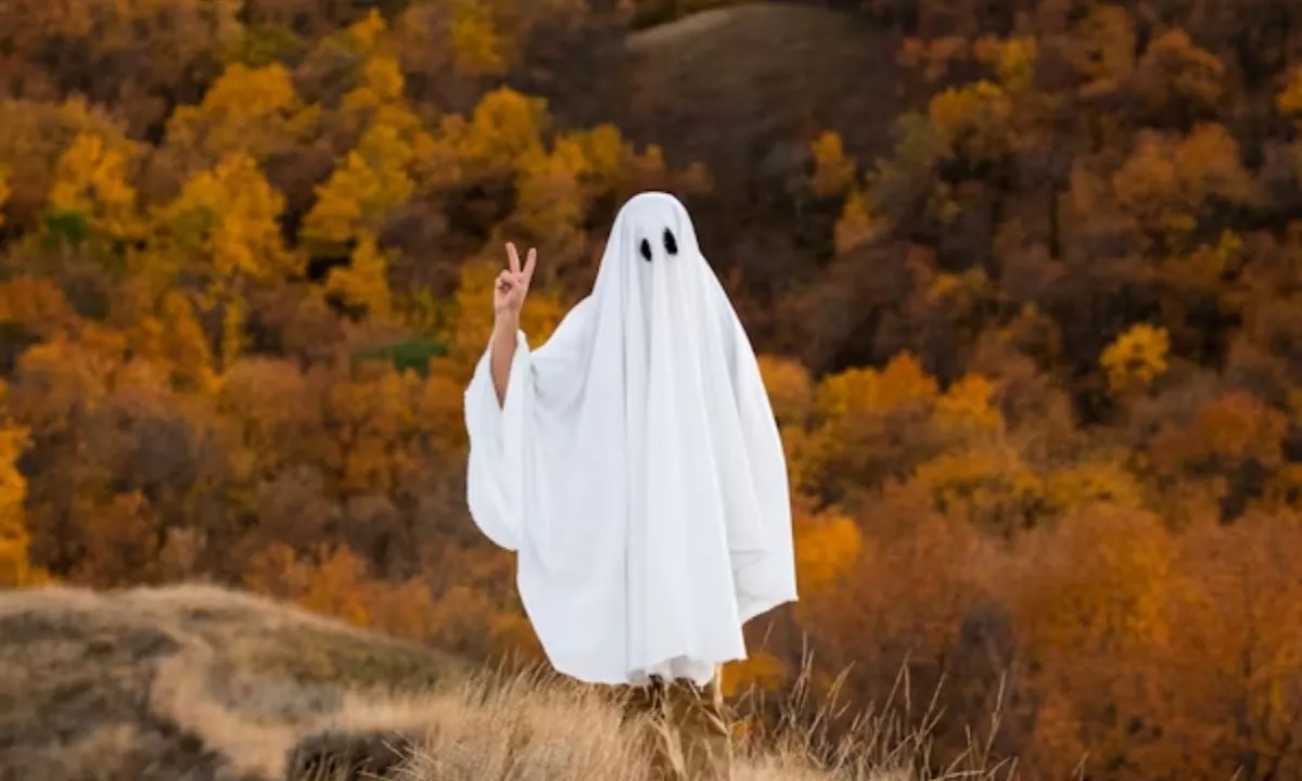 Best Halloween Ghost Puns for Spooky Celebrations