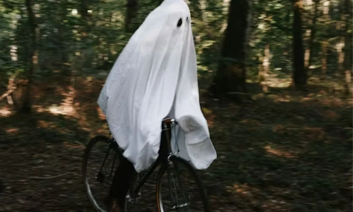 Boo Puns and Ghost Sayings Everyone Will Love