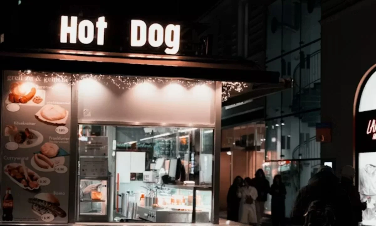 Funny Hot Dog Puns for Instant Laughs