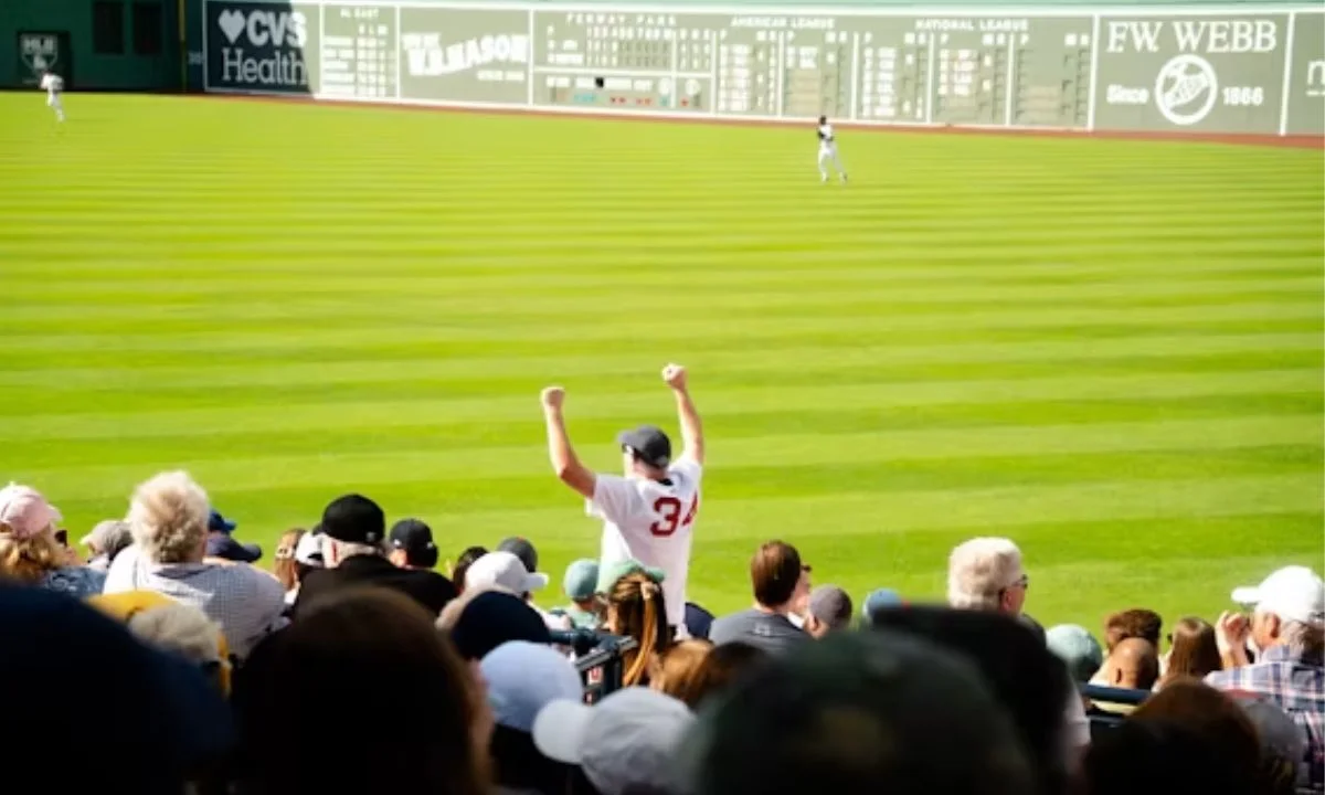 Baseball Caption Puns for Instagram, TikTok & Facebook