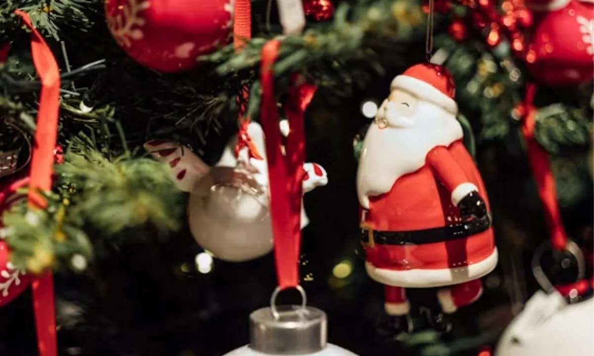Santa Claus Puns That Deliver Big Laughs
