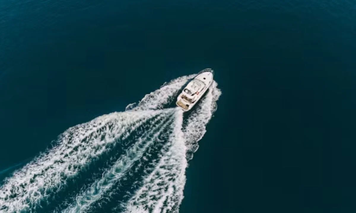 Short Boat Puns and One-Liners for Quick Laughs