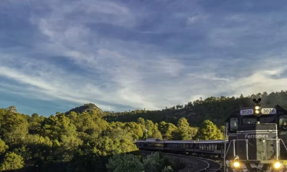 Romantic Train Puns for Couples and Love Notes