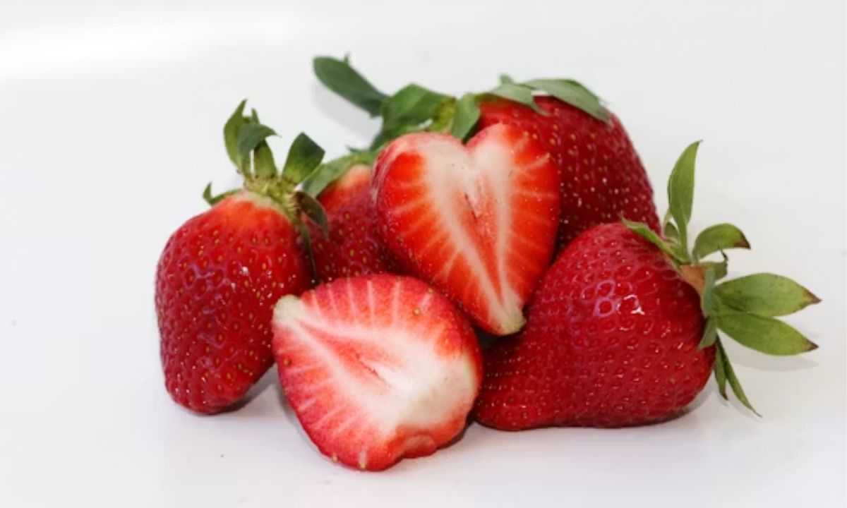Sweet Strawberry Puns for Love & Romance