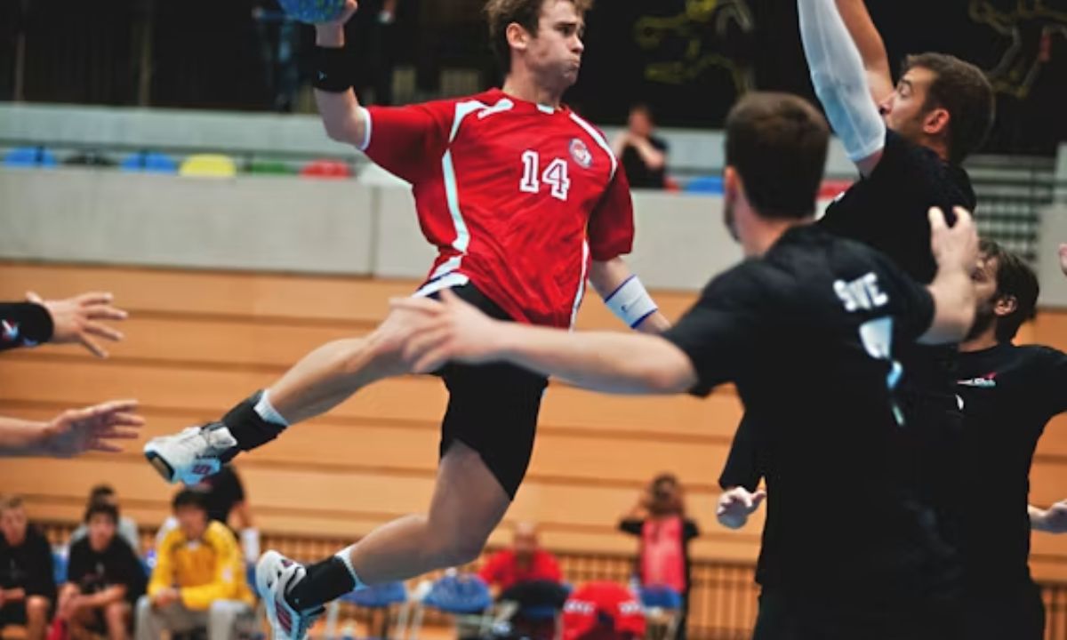 Volleyball Puns for Kids, Coaches & Every Fan