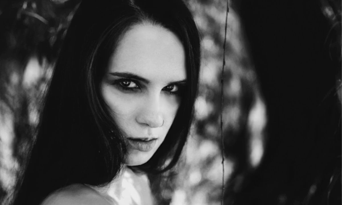 Funny Vampire Puns to Sink Your Teeth Into